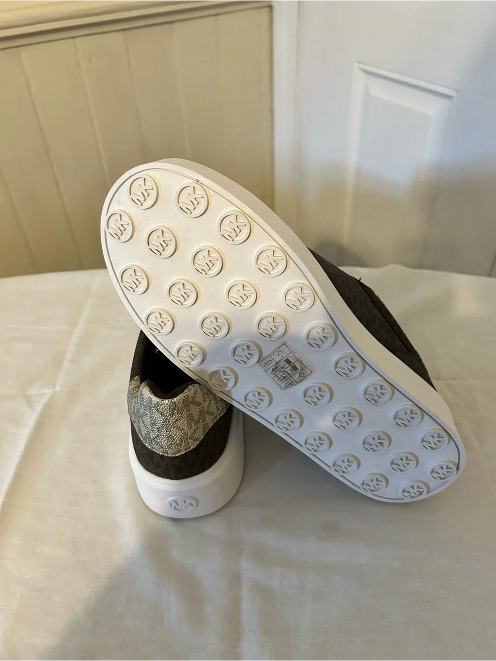 NWT Michael Kors Romey Metallic Two-Tone Logo Platform Sneakers/Size 11